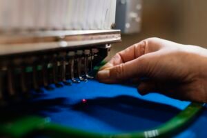 La innovación constante nos impulsa a transformar los textiles.